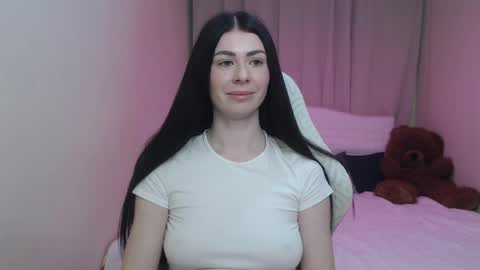 Snapshot of milasecretsss chatting on April 23, 7:41 am milasecretsss online show from April 23, 7:41 am