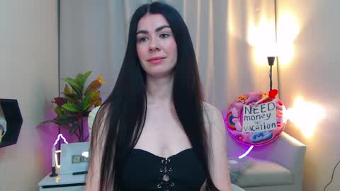 Snapshot of milasecretsss chatting on May 30, 6:43 am milasecretsss online show from May 30, 6:43 am