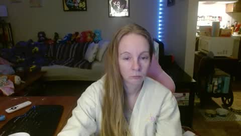 Mila online show from February 19, 1:29 pm