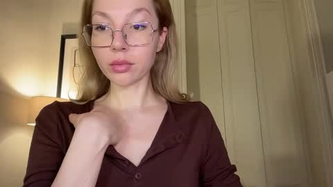 Mila online show from January 11, 3:28 pm