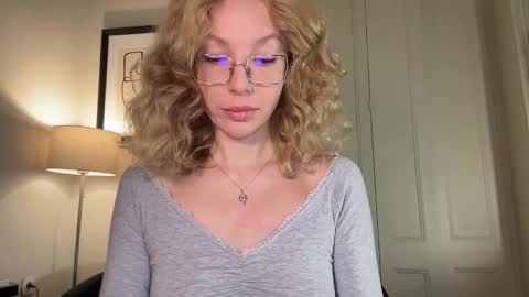 Mila online show from February 25, 4:49 pm