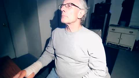 Snapshot of milehi1958 chatting on February 27, 11:38 pm Milehi1958 online show from February 27, 11:38 pm