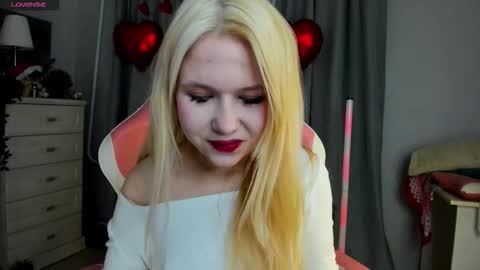 Mia online show from February 15, 4:20 am