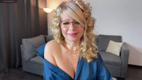 Milena online show from February 17, 5:48 am