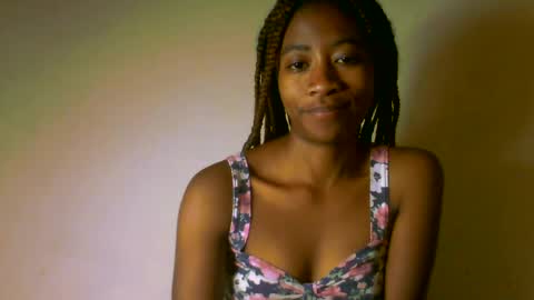 Snapshot of milennah chatting on June 8, 7:20 am milennah online show from June 8, 7:20 am