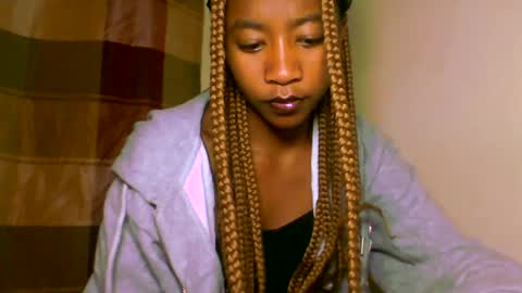 Snapshot of milennah chatting on July 12, 8:55 pm milennah online show from July 12, 8:55 pm
