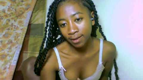 Snapshot of milennah chatting on July 20, 11:07 pm milennah online show from July 20, 11:07 pm