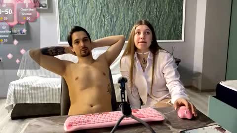 Miley and Michael online show from March 4, 4:35 pm