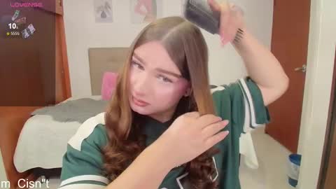 Snapshot of miley_baker chatting on February 10, 1:22 pm Miley online show from February 10, 1:22 pm