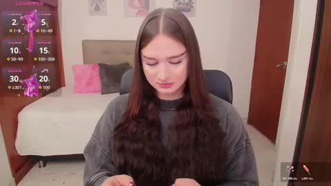 Snapshot of miley_baker chatting on October 20, 5:02 pm Miley online show from October 20, 5:02 pm