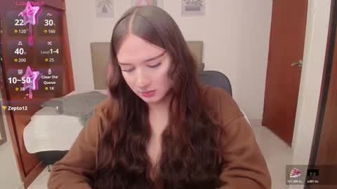 Snapshot of miley_baker chatting on November 8, 2:17 pm Miley online show from November 8, 2:17 pm