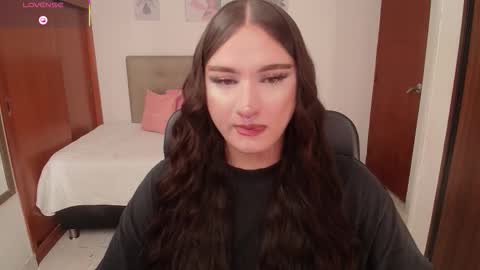 Snapshot of miley_baker chatting on January 8, 3:14 pm Miley online show from January 8, 3:14 pm