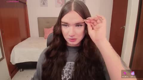 Snapshot of miley_baker chatting on January 12, 6:35 pm Miley online show from January 12, 6:35 pm