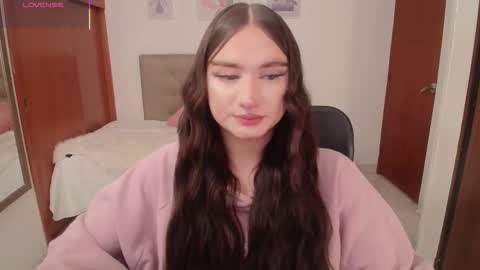 Snapshot of miley_baker chatting on January 13, 4:01 pm Miley online show from January 13, 4:01 pm