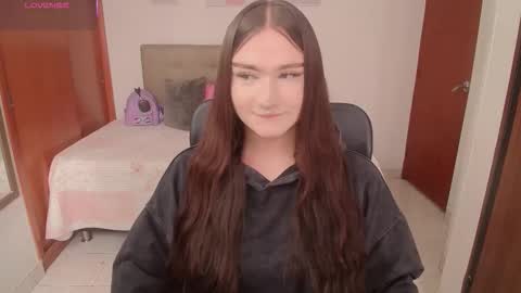 Snapshot of miley_baker chatting on February 10, 3:16 pm Miley online show from February 10, 3:16 pm