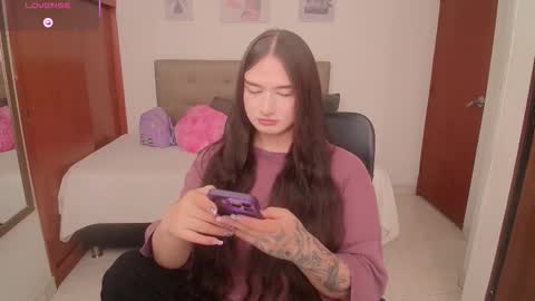 Snapshot of miley_baker chatting on February 19, 2:46 pm Miley online show from February 19, 2:46 pm