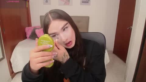 Snapshot of miley_baker chatting on February 28, 2:40 pm Miley online show from February 28, 2:40 pm