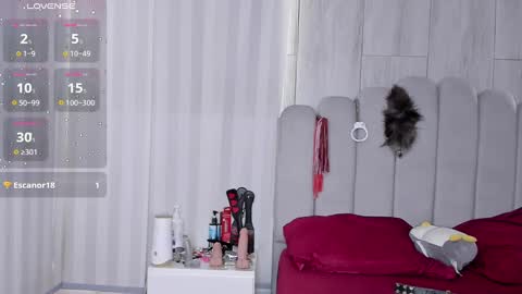 Snapshot of mileyerikson chatting on September 18, 2:19 pm MILEY online show from September 18, 2:19 pm