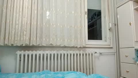 Snapshot of milf44milf chatting on January 19, 2:26 am milf44milf online show from January 19, 2:26 am