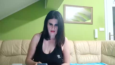 milf44milf online show from May 25, 5:41 pm