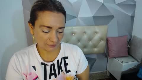 milf_hugeboobs online show from November 17, 10:43 am