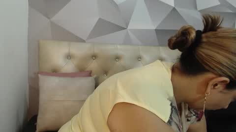 milf_hugeboobs online show from February 11, 10:42 am