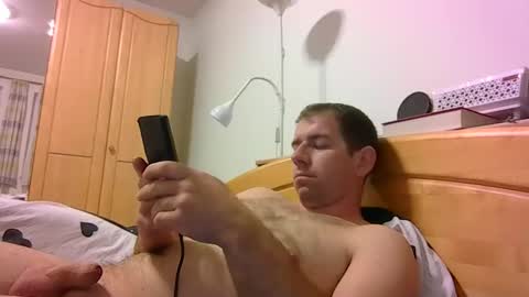 Snapshot of milfhunter195 chatting on May 9, 6:57 pm milfhunter195 online show from May 9, 6:57 pm