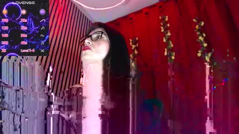 Snapshot of milfsexx_ chatting on March 3, 10:37 pm Andrea online show from March 3, 10:37 pm