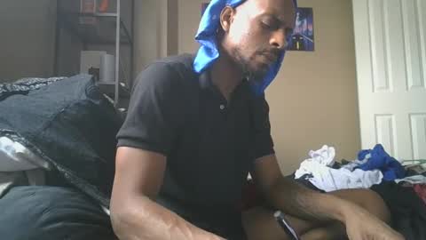 Snapshot of milkchocolatesensei chatting on March 5, 5:50 pm Milk Chocolate Sensei online show from March 5, 5:50 pm