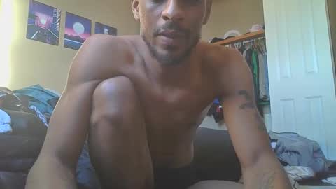 Snapshot of milkchocolatesensei chatting on March 6, 1:14 pm Milk Chocolate Sensei online show from March 6, 1:14 pm