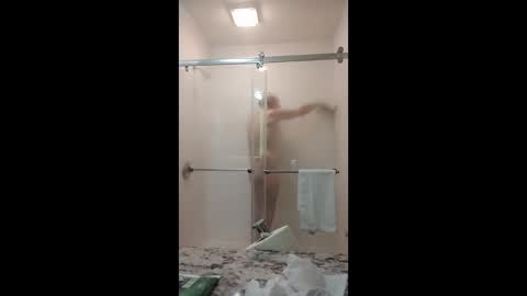 Snapshot of milkerfun chatting on March 14, 11:21 pm milkerfun online show from March 14, 11:21 pm