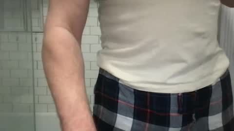 Snapshot of milkitdaddy chatting on December 14, 2:56 am milkitdaddy online show from December 14, 2:56 am