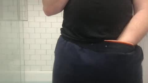 Snapshot of milkitdaddy chatting on January 29, 10:53 pm milkitdaddy online show from January 29, 10:53 pm