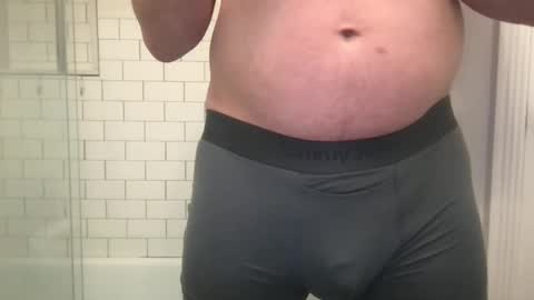 Snapshot of milkitdaddy chatting on February 8, 1:22 am milkitdaddy online show from February 8, 1:22 am