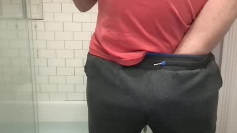 Snapshot of milkitdaddy chatting on February 20, 1:57 am milkitdaddy online show from February 20, 1:57 am