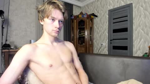 Isaac online show from March 11, 9:32 pm