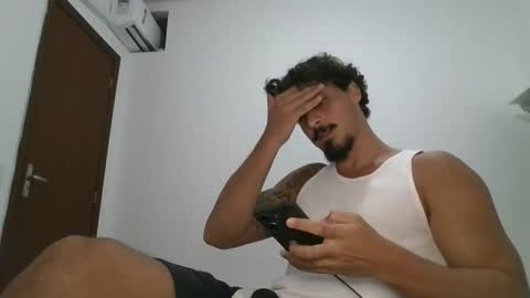 milkoffee online show from February 2, 1:04 am