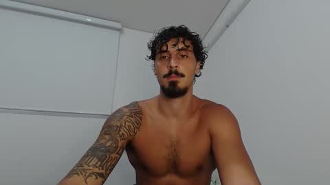 milkoffee online show from February 18, 9:55 pm