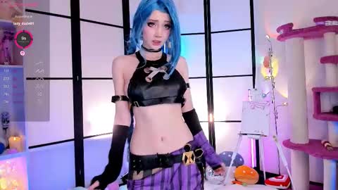 Snapshot of milkycute chatting on March 7, 6:27 pm milky cute online show from March 7, 6:27 pm