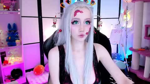 Snapshot of milkycute chatting on March 30, 6:42 pm milky cute online show from March 30, 6:42 pm