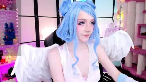 Snapshot of milkycute chatting on March 31, 6:41 pm milky cute online show from March 31, 6:41 pm