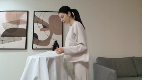 Snapshot of milla_bella chatting on January 14, 7:19 pm milla bella online show from January 14, 7:19 pm