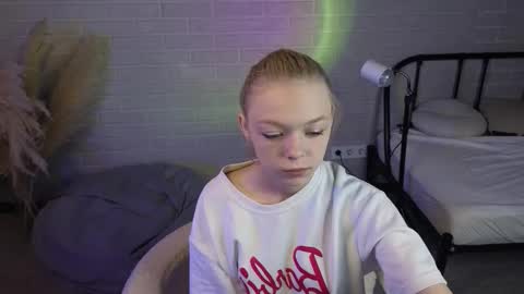 Hello  Im Mila online show from September 17, 8:16 am