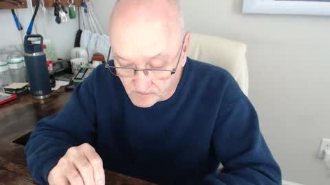 millenium0129 online show from October 23, 5:12 pm