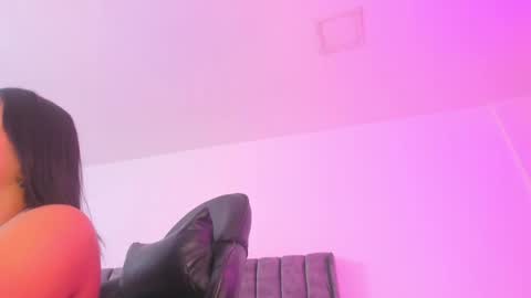 Snapshot of miller_silvana chatting on June 2, 11:56 am miller_silvana online show from June 2, 11:56 am