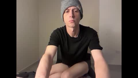 Snapshot of millerjdm chatting on February 27, 1:38 am SlimnHungOH online show from February 27, 1:38 am