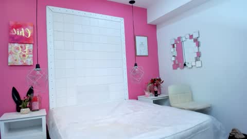 millers_rousse online show from March 27, 1:33 am