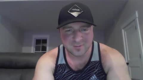 Snapshot of millertimenow34 chatting on March 7, 1:42 am millertime feet bigcock hairy straight muscles online show from March 7, 1:42 am