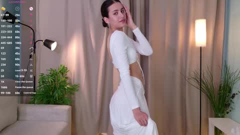 Anna online show from December 22, 2:25 pm