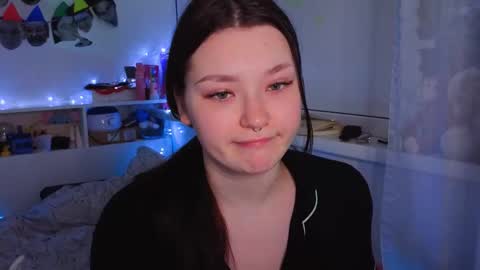 Millie online show from November 4, 3:27 am